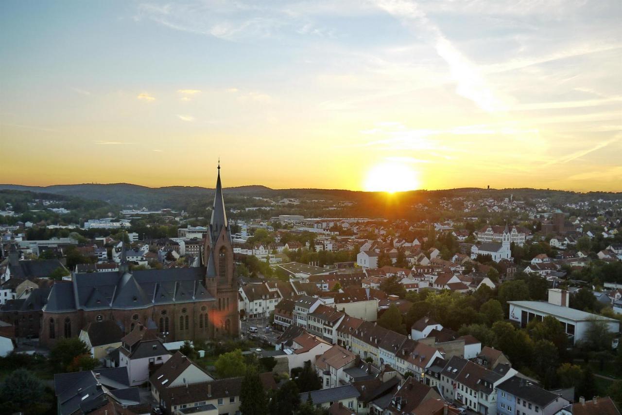 Hennen-Nest Lägenhet Sankt Ingbert Exteriör bild